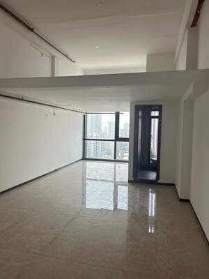 Room in  Office Space at Chandra Arc One, Andheri West – for Rent