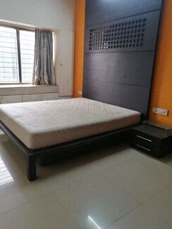 3 BHK + Pooja Room Apartment For Rent in Raheja Sherwood