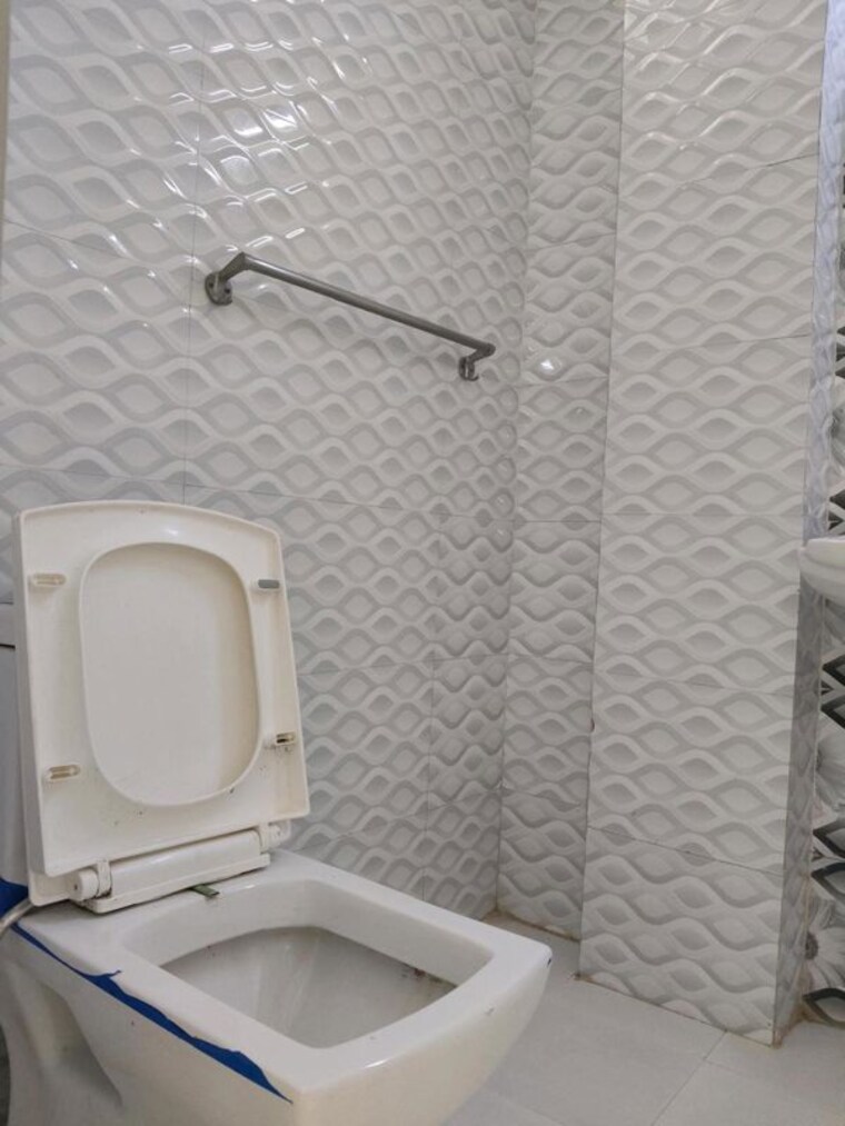 Bathroom, ansal-royal-residency 3 Bedroom 263 Sq.Ft. Builder Floor In Sector 57 Gurgaon 9920832