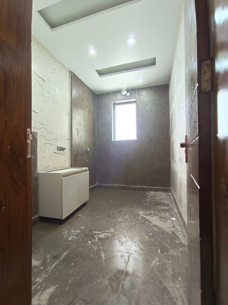 Room, puri-kohinoor 3 Bedroom 151 Sq.Ft. Builder Floor In Sector 89 Faridabad 9920820