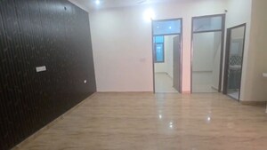 Room in 3 BHK Villa at Gomti Nagar – for Rent