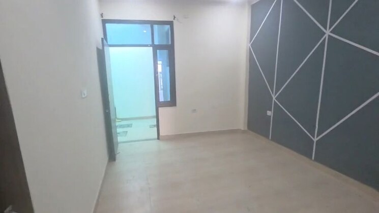 Room, gomti nagar 3 Bedroom 1200 Sq.Ft. Villa In Gomti Nagar Lucknow 9920841