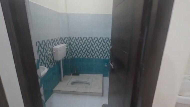 Bathroom, gomti nagar 3 Bedroom 1200 Sq.Ft. Villa In Gomti Nagar Lucknow 9920841