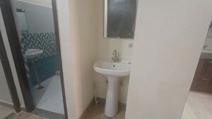 Bathroom in 3 BHK Villa at Gomti Nagar – for Rent