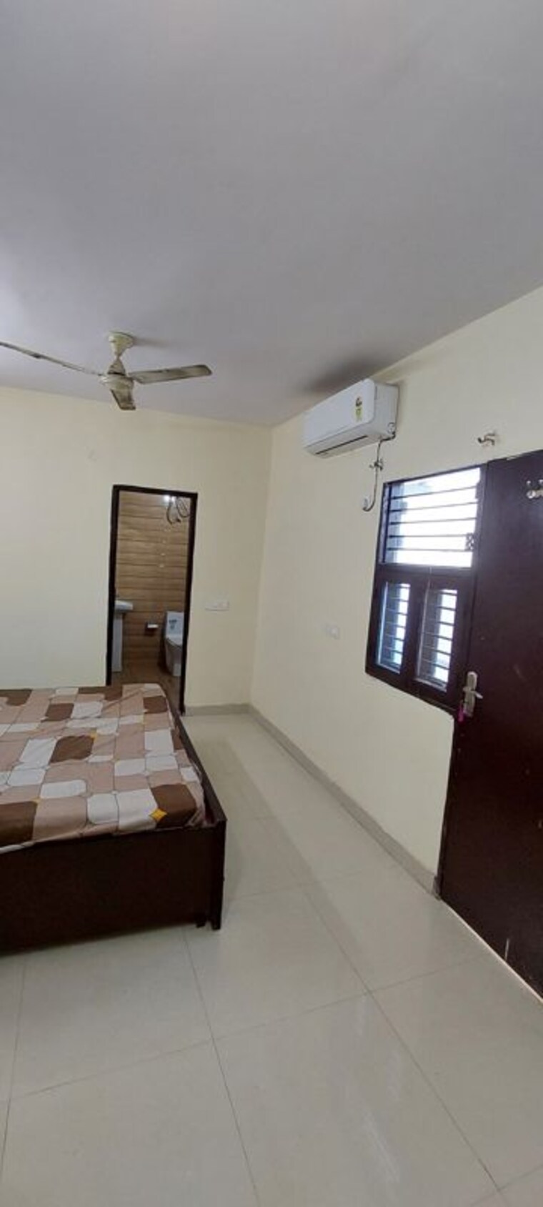 Kitchen, ansal-plaza-sector-23 2 Bedroom 1200 Sq.Ft. Builder Floor In Sector 23 Gurgaon 9920854