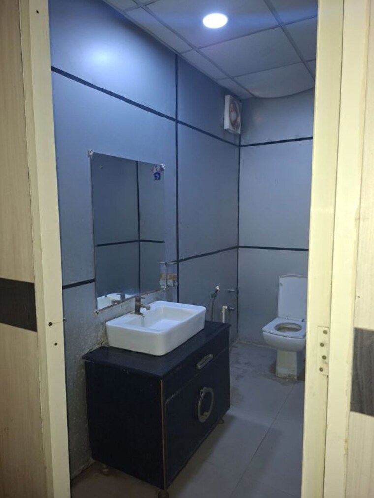 Kitchen, sector 63 Commercial Office Space 1200 Sq.Ft. In Sector 63 Noida 9920853