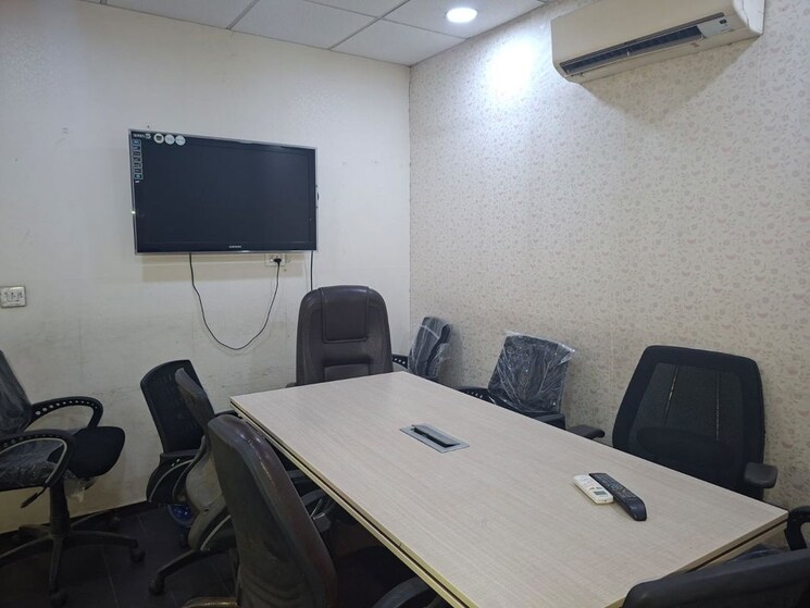 Team Area, sector 63 Commercial Office Space 1200 Sq.Ft. In Sector 63 Noida 9920853