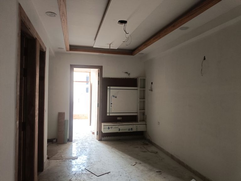 2 BHK Builder Floor For Sale in Sector 73