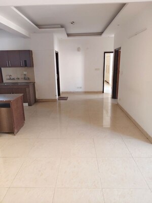 Room in 3 BHK Apartment at Ambala Highway – for Rent