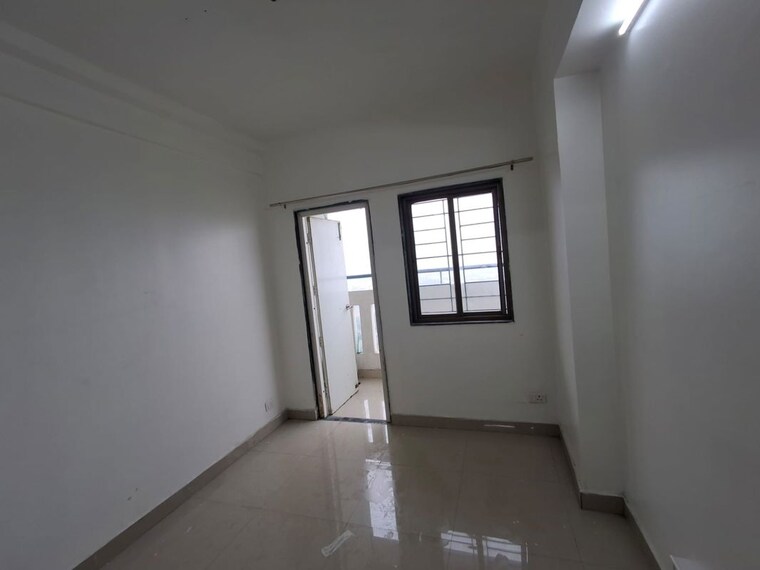 Room, sector 14 dwarka 1 Bedroom 550 Sq.Ft. Apartment In Sector 14 Dwarka Delhi 9920880