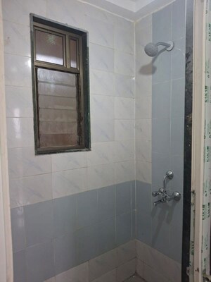 Bathroom in 1 BHK Apartment at Sector 14 Dwarka – for Rent