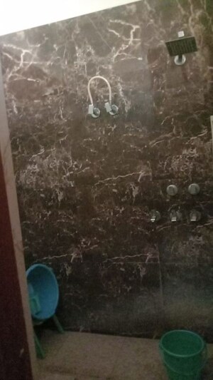 Furnished Amenities in 5 BHK Independent House at Avantika Colony – for Sale