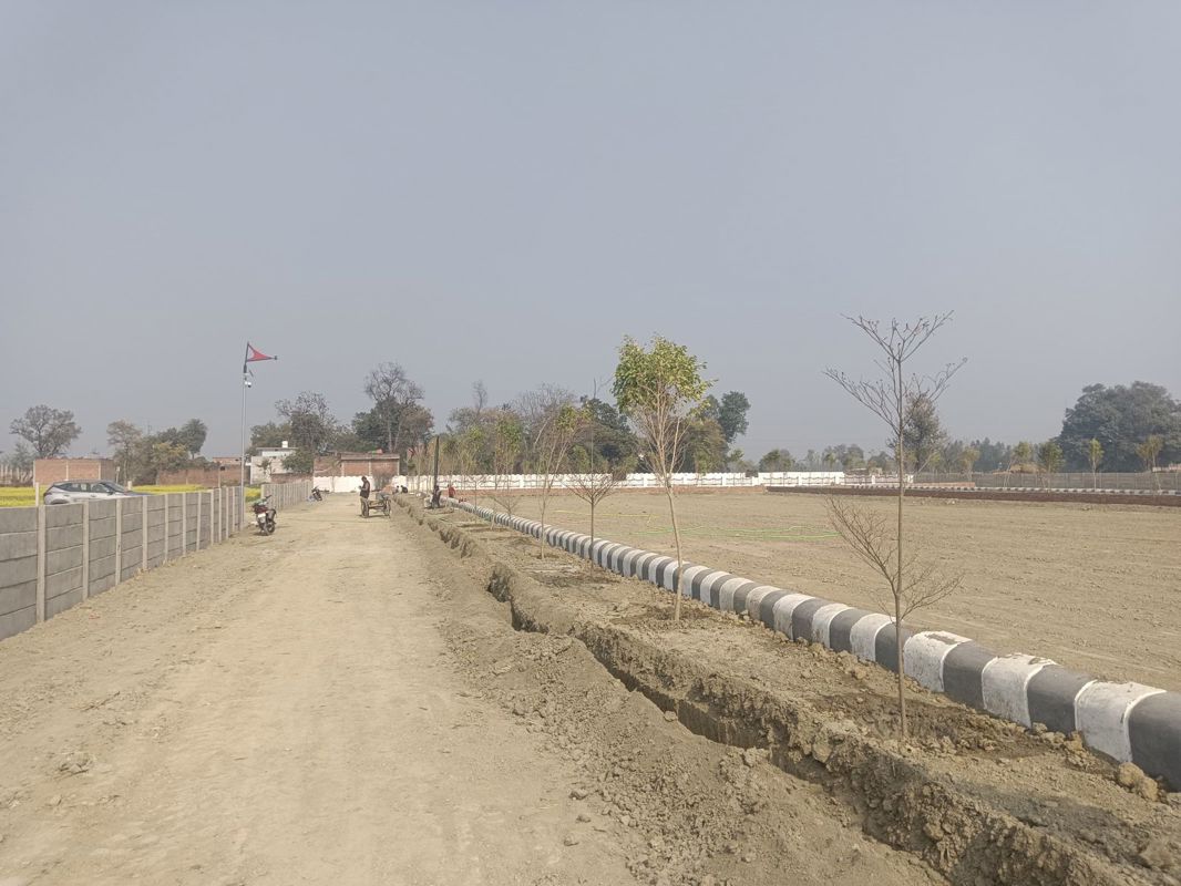 Plot For Sale in Krishna Iscon Valley