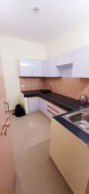 Furnished Amenities in 2 BHK Apartment at Gomti Nagar – for Rent