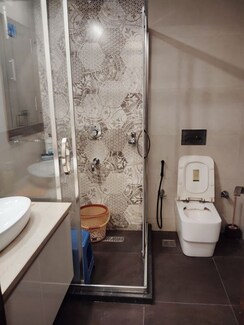 4 BHK + Servant Room Builder Floor For Sale in Greater Kailash II