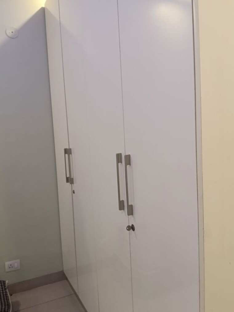 undefined, emaar-emerald-estate 2.5 Bedroom 950 Sq.Ft. Apartment In Sector 65 Gurgaon 9920967