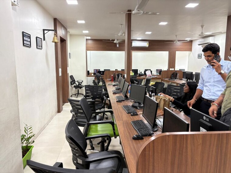 Gym, science city Commercial Office Space 5665 Sq.Ft. In Science City Ahmedabad 9920948