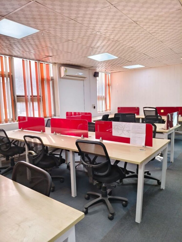 Team Area, sector 63 Commercial Office Space 1200 Sq.Ft. In Sector 63 Noida 9920958