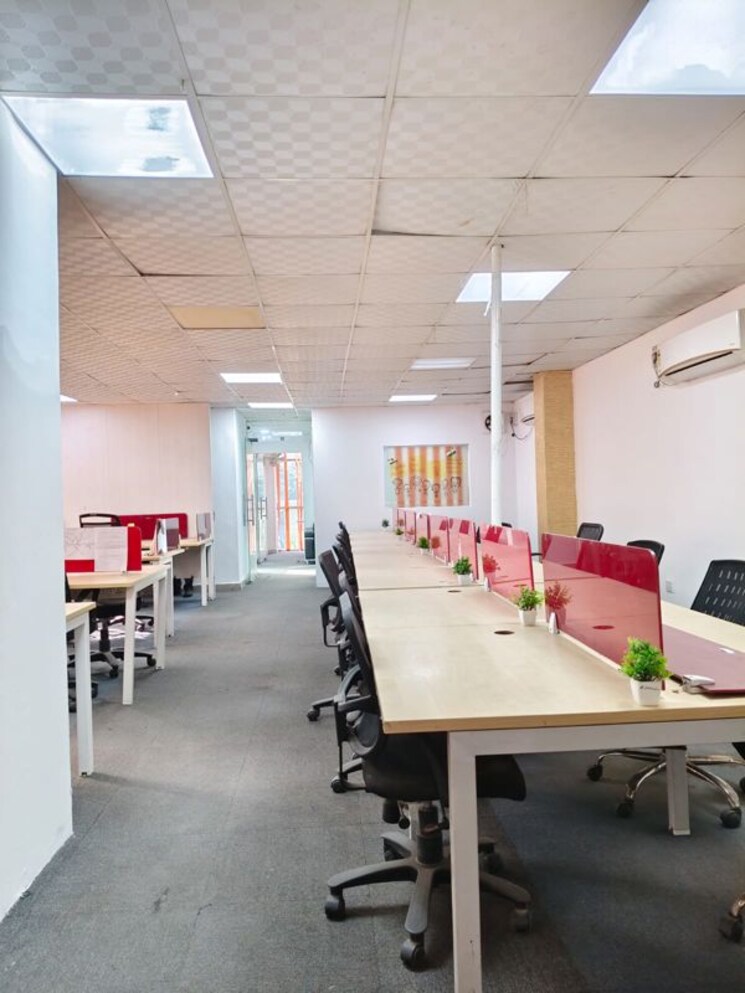 Team Area, sector 63 Commercial Office Space 1200 Sq.Ft. In Sector 63 Noida 9920958