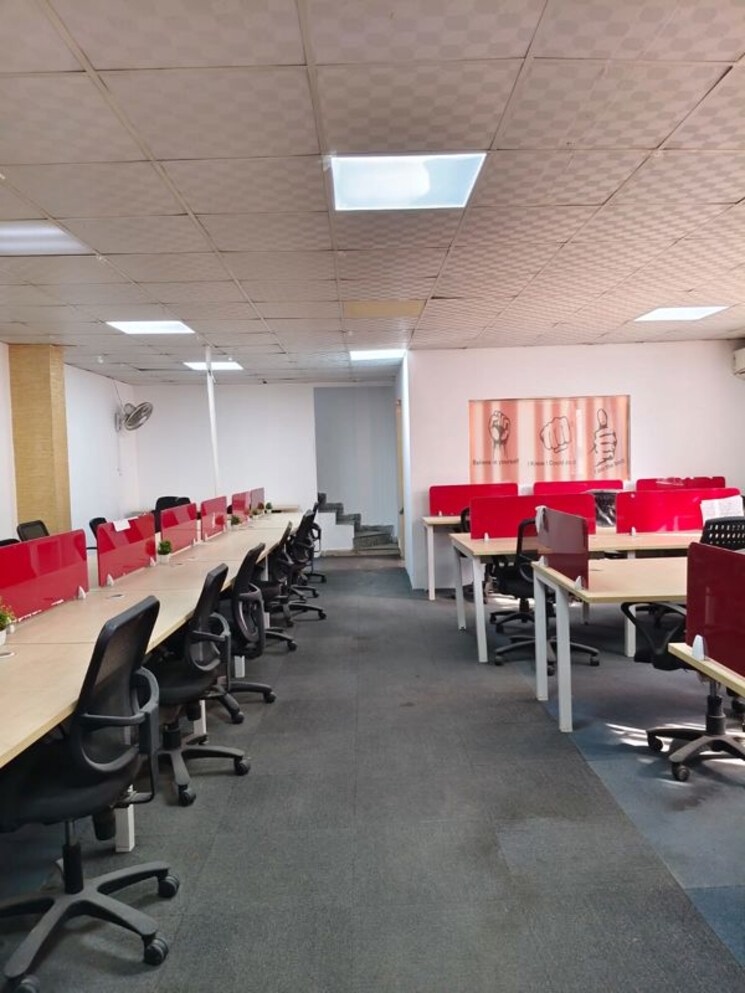 Team Area, sector 63 Commercial Office Space 1200 Sq.Ft. In Sector 63 Noida 9920958