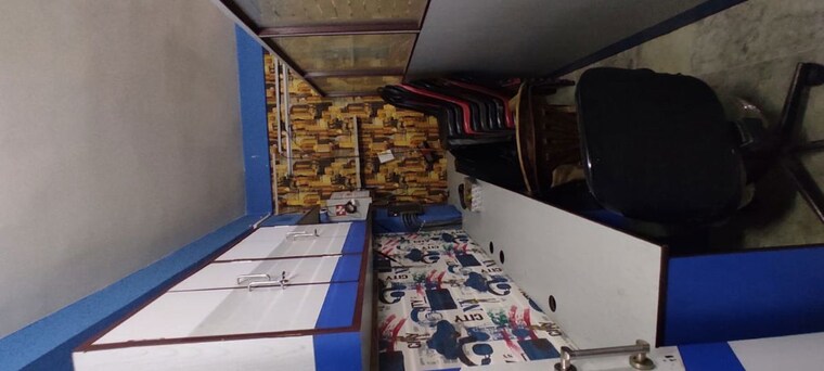 Living Room, tollygunge Commercial Office Space 700 Sq.Ft. In Tollygunge Kolkata 9920918