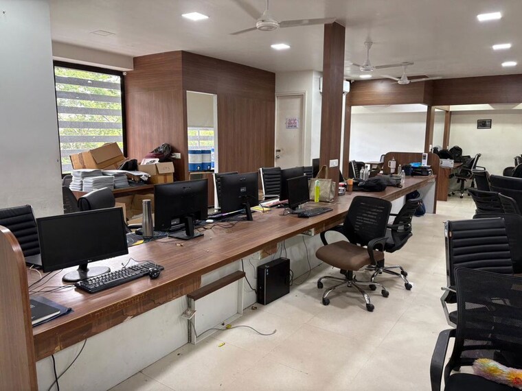 Gym, science city Commercial Office Space 5665 Sq.Ft. In Science City Ahmedabad 9920976
