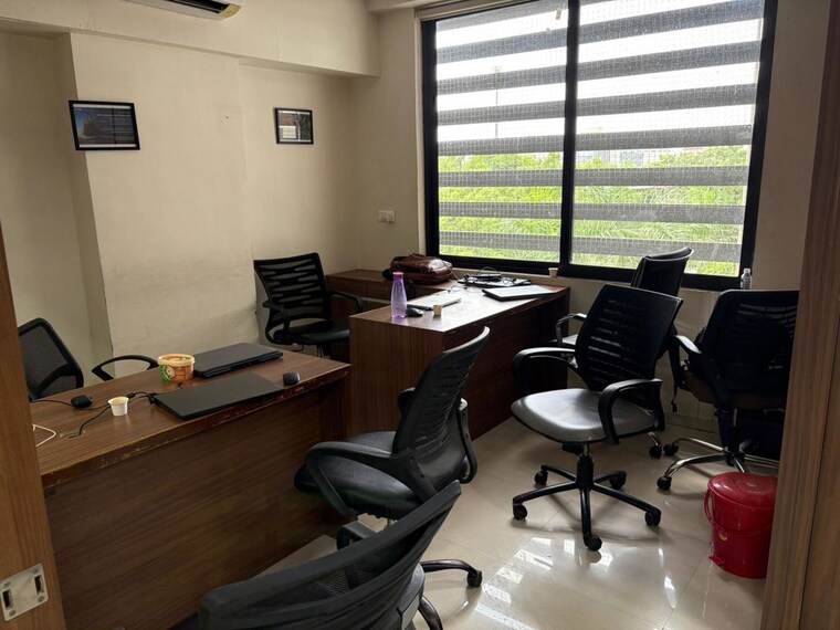 Team Area, science city Commercial Office Space 5665 Sq.Ft. In Science City Ahmedabad 9920976