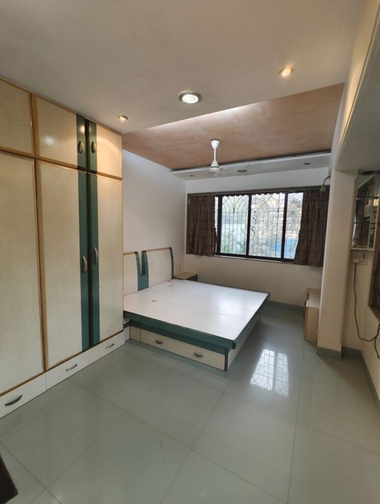 Bedroom, bandra west 2 Bedroom 900 Sq.Ft. Apartment In Bandra West Mumbai 9921015