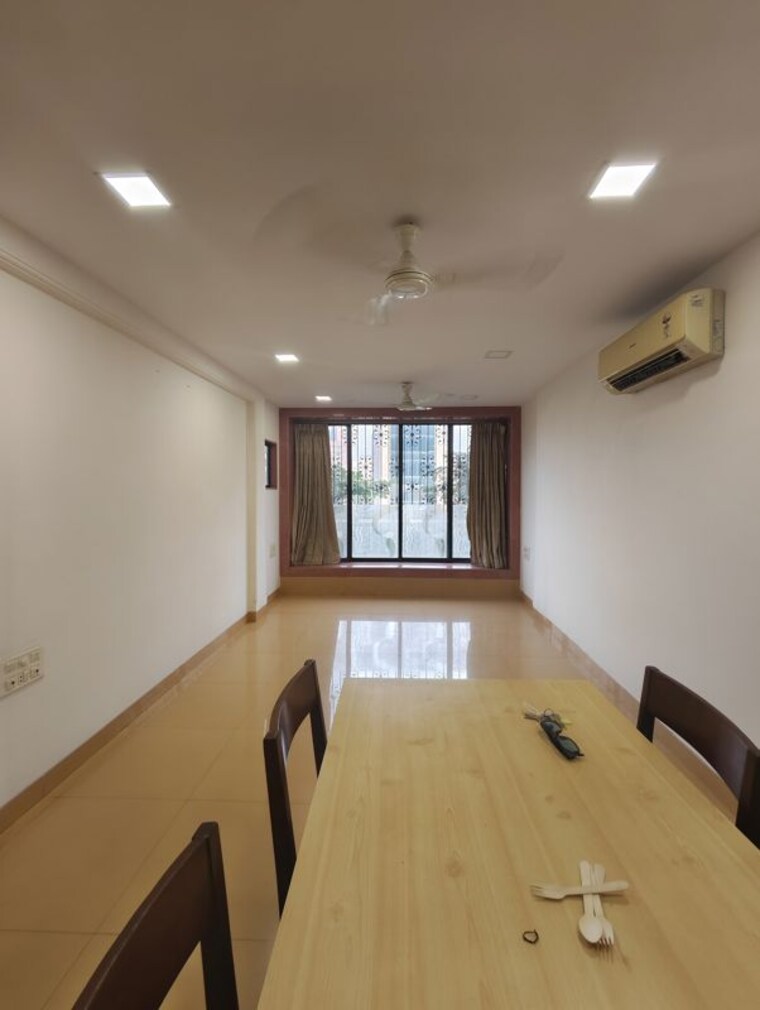 Living Room, bandra west 2 Bedroom 900 Sq.Ft. Apartment In Bandra West Mumbai 9921015