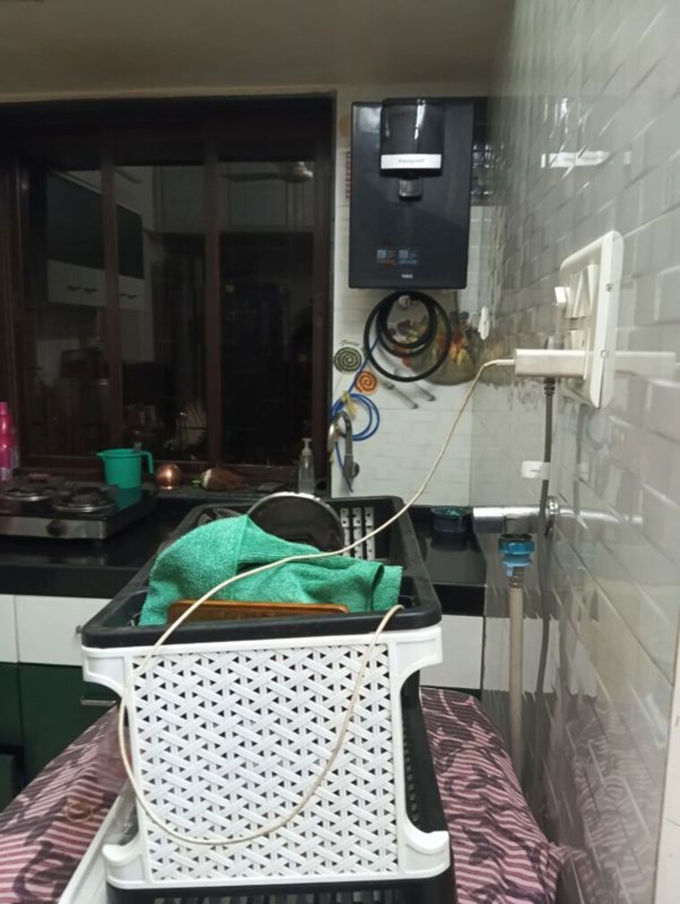 Master Bedroom, jai-durga-chs 1 Bedroom 475 Sq.Ft. Apartment In Andheri East Mumbai 9921018