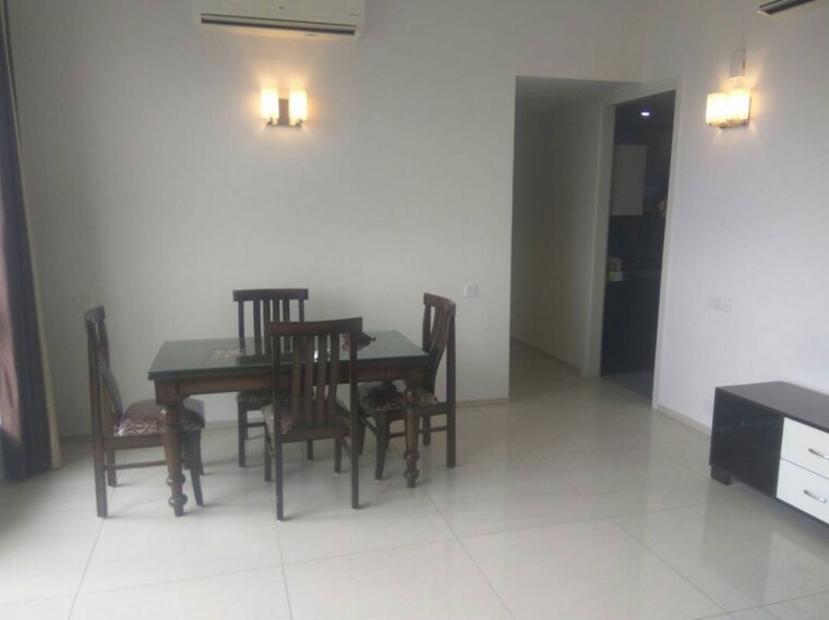 Living Room, emaar-emerald-floors-premier 3 Bedroom 1600 Sq.Ft. Apartment In Sector 65 Gurgaon 9921029