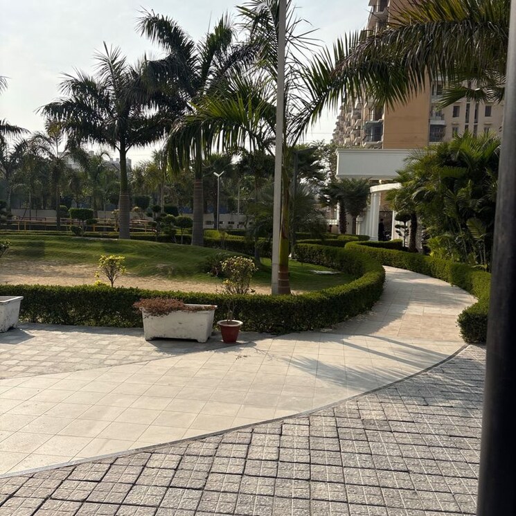  Parking, ratan-galaxy 4 Bedroom 2366 Sq.Ft. Apartment In Lalbagh Lucknow 9921032