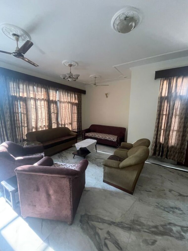 Living Room, sector 34 3 Bedroom 2500 Sq.Ft. Builder Floor In Sector 34 Chandigarh 9921039