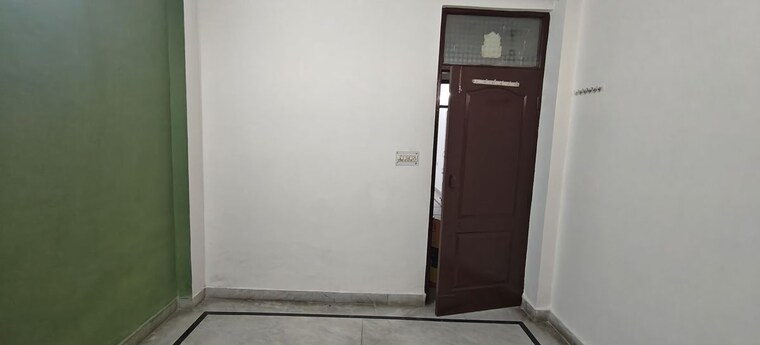 Room, pandav nagar 2 Bedroom 700 Sq.Ft. Builder Floor In Pandav Nagar Delhi 9921037