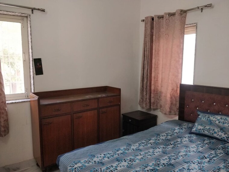 Bedroom, nextra-the-address 3 Bedroom 1200 Sq.Ft. Apartment In Mayur Vihar 1 Delhi 9878189