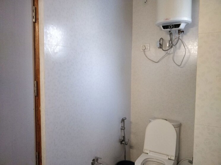 Bathroom, nextra-the-address 3 Bedroom 1200 Sq.Ft. Apartment In Mayur Vihar 1 Delhi 9878189