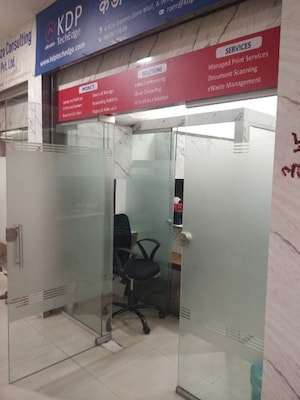  Office Space For Rent in Express Zone, Malad East