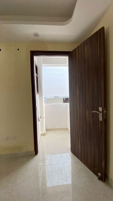 Room in 2 BHK Builder Floor at Saket – for Rent