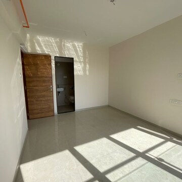 Bathroom in 2 BHK Apartment at Dynamix Divum, Riddhi Gardens – for Rent