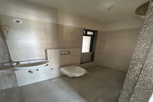 Room in 1 BHK Apartment at Kanakia Spaces Zen World, Kanjurmarg East – for Sale