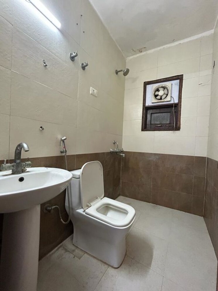 Kitchen, saket 2 Bedroom 950 Sq.Ft. Builder Floor In Saket Delhi 9921081