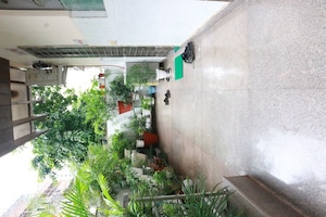 6 BHK Independent House – Exterior View View at RWA Residential Society Sector 46, Sector 46 - for Sale