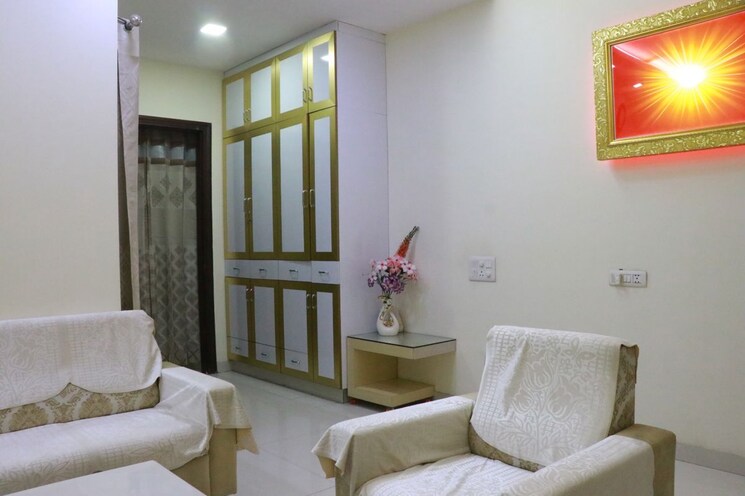 Living Room, rwa-residential-society-sector-46 6 Bedroom 6000 Sq.Ft. Independent House In Sector 46 Gurgaon 9921083