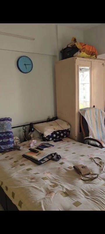 Living Room in 2 BHK Apartment at United Tower, Malad West – for Sale