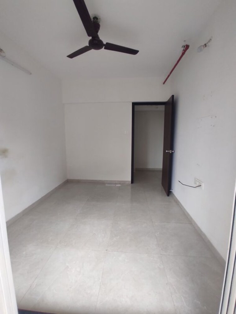 Room, kalpataru-towers 2.5 Bedroom 846 Sq.Ft. Apartment In Kandivali East Mumbai 9921091