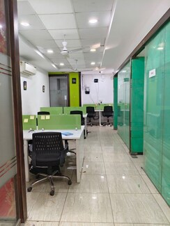 Office Space For Rent in Sector 63