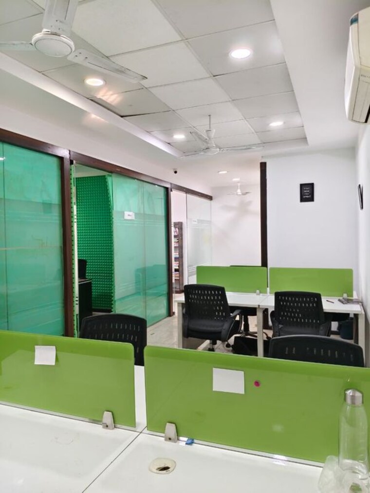 Team Area, sector 63 Commercial Office Space 1200 Sq.Ft. In Sector 63 Noida 9921047
