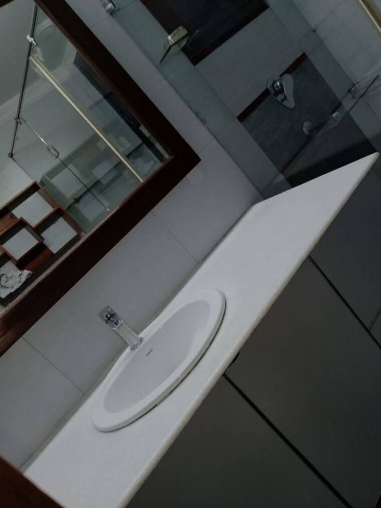 Balcony, sector 33 4 Bedroom 2500 Sq.Ft. Builder Floor In Sector 33 Chandigarh 9921094