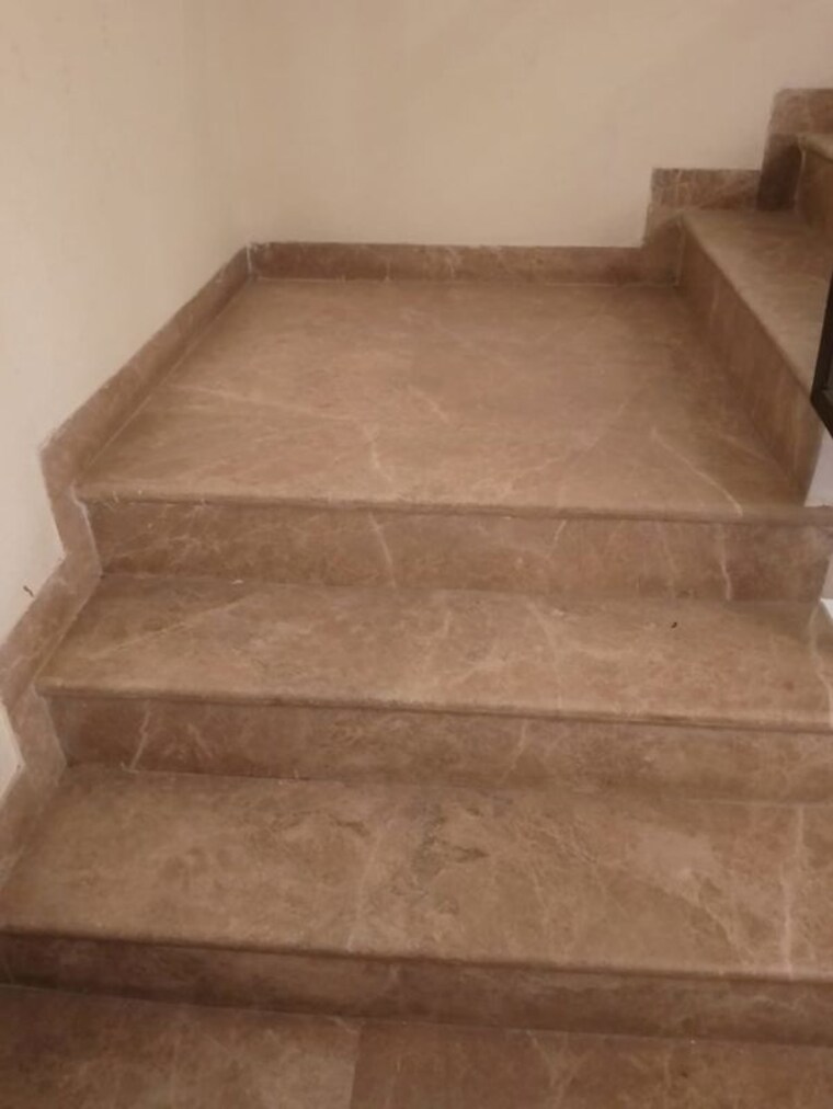 undefined, sector 33 4 Bedroom 2500 Sq.Ft. Builder Floor In Sector 33 Chandigarh 9921094