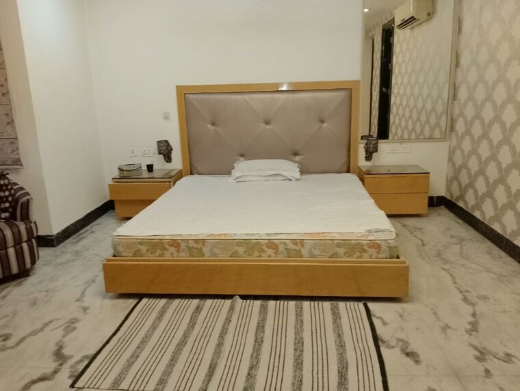 Bedroom, sector 33 4 Bedroom 2500 Sq.Ft. Builder Floor In Sector 33 Chandigarh 9921094